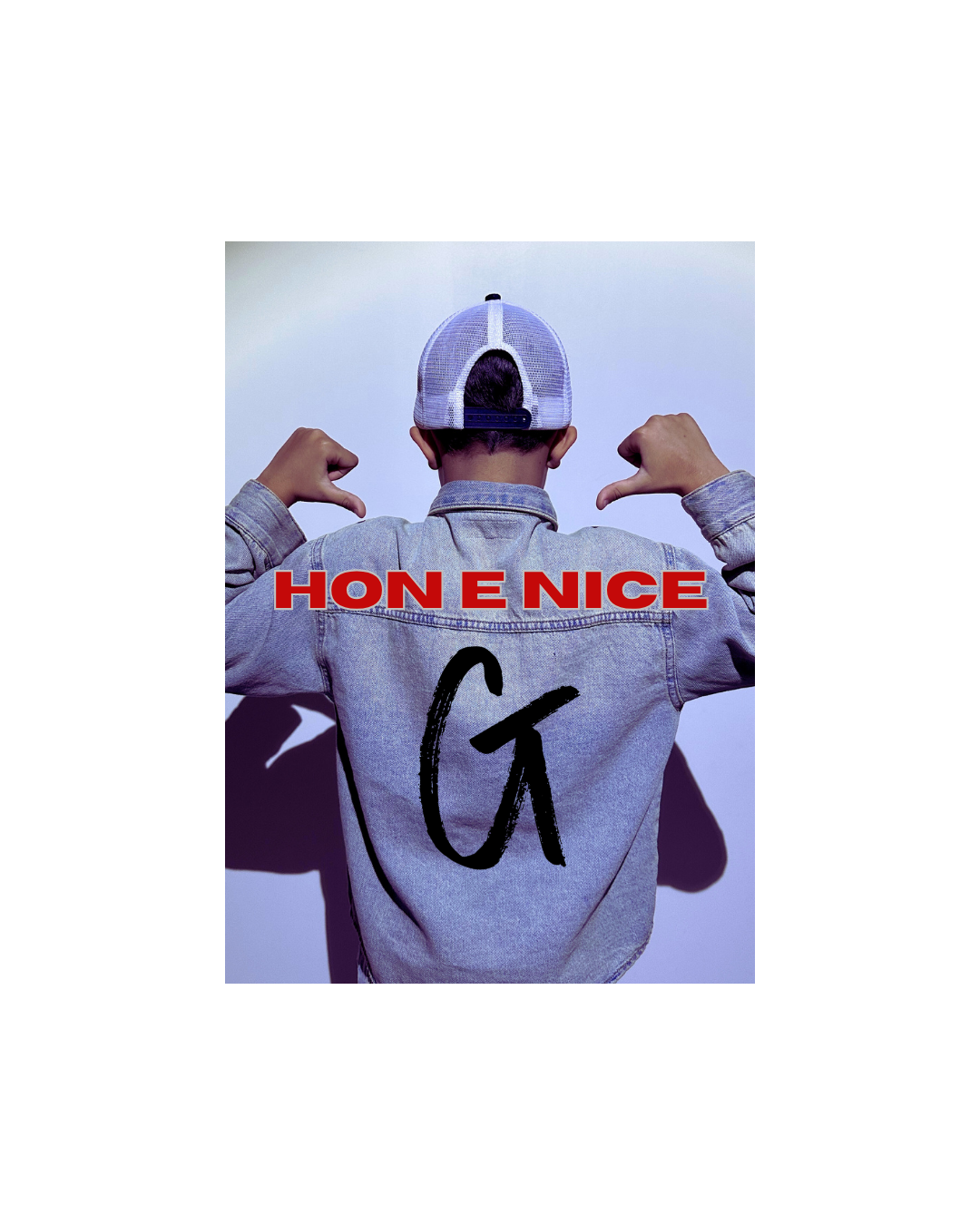 HON E NICE - Affisch